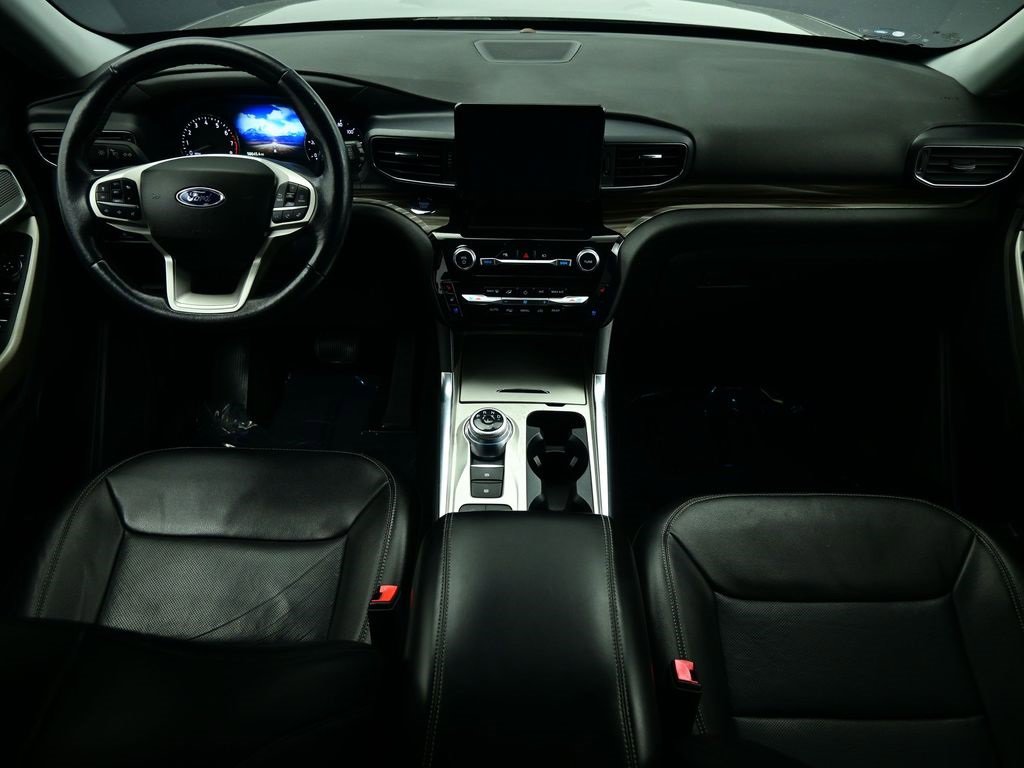 Used 2022 Ford Explorer Limited w/ Equipment Group 301A image 4