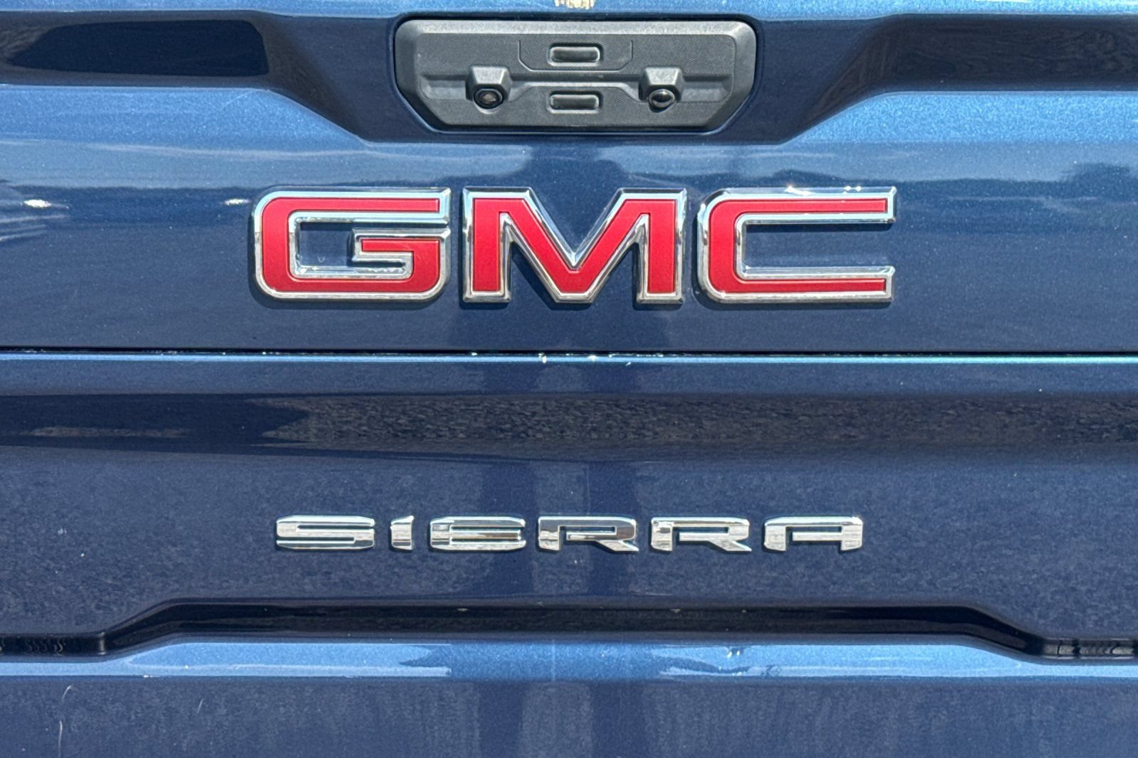 Used 2023 GMC Sierra 2500 SLE w/ SLE Convenience Package AWD/4WD image 46