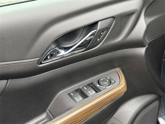 Used 2020 GMC Acadia SLE w/ Driver Convenience Package image 17