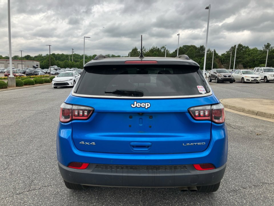 Used 2018 Jeep Compass Limited w/ Navigation Group AWD/4WD image 18