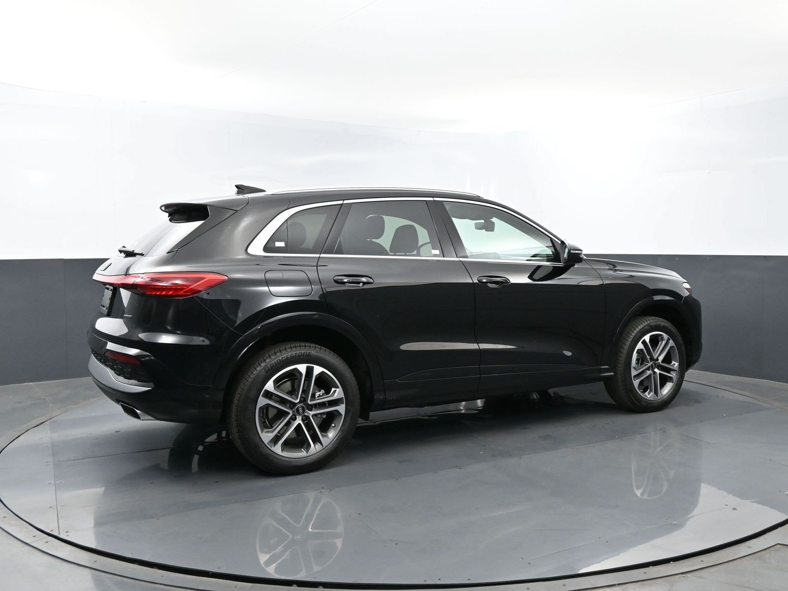 New 2026 Audi Q5 Premium AWD/4WD image 25