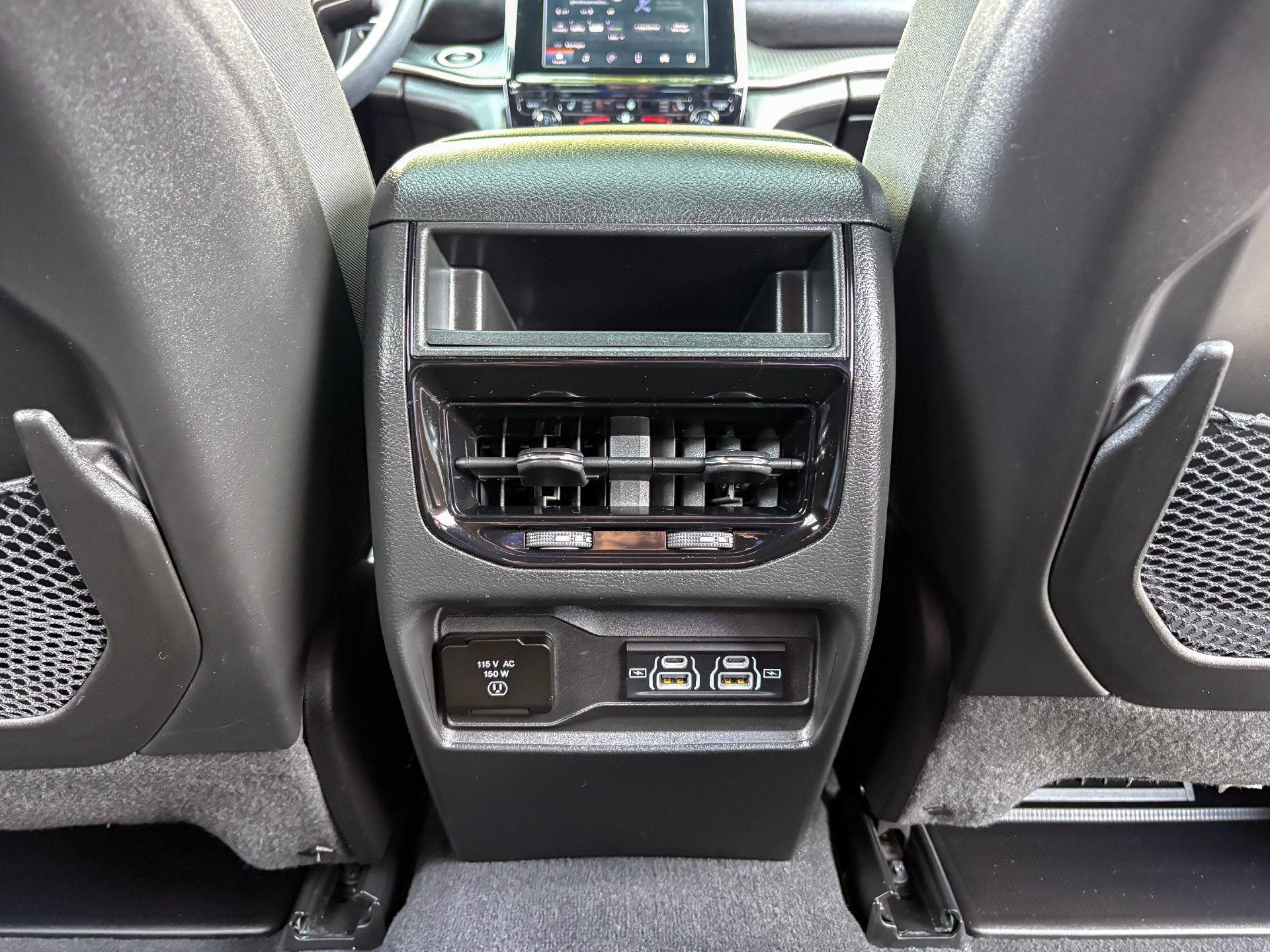 Used 2023 Jeep Grand Cherokee Altitude AWD/4WD image 25