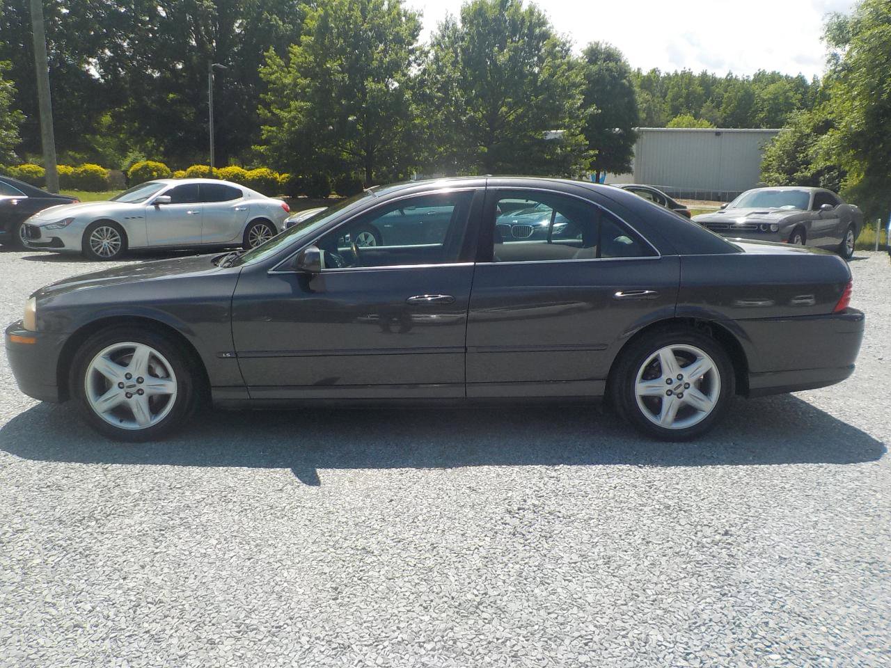 Used 2000 Lincoln LS RWD image 2