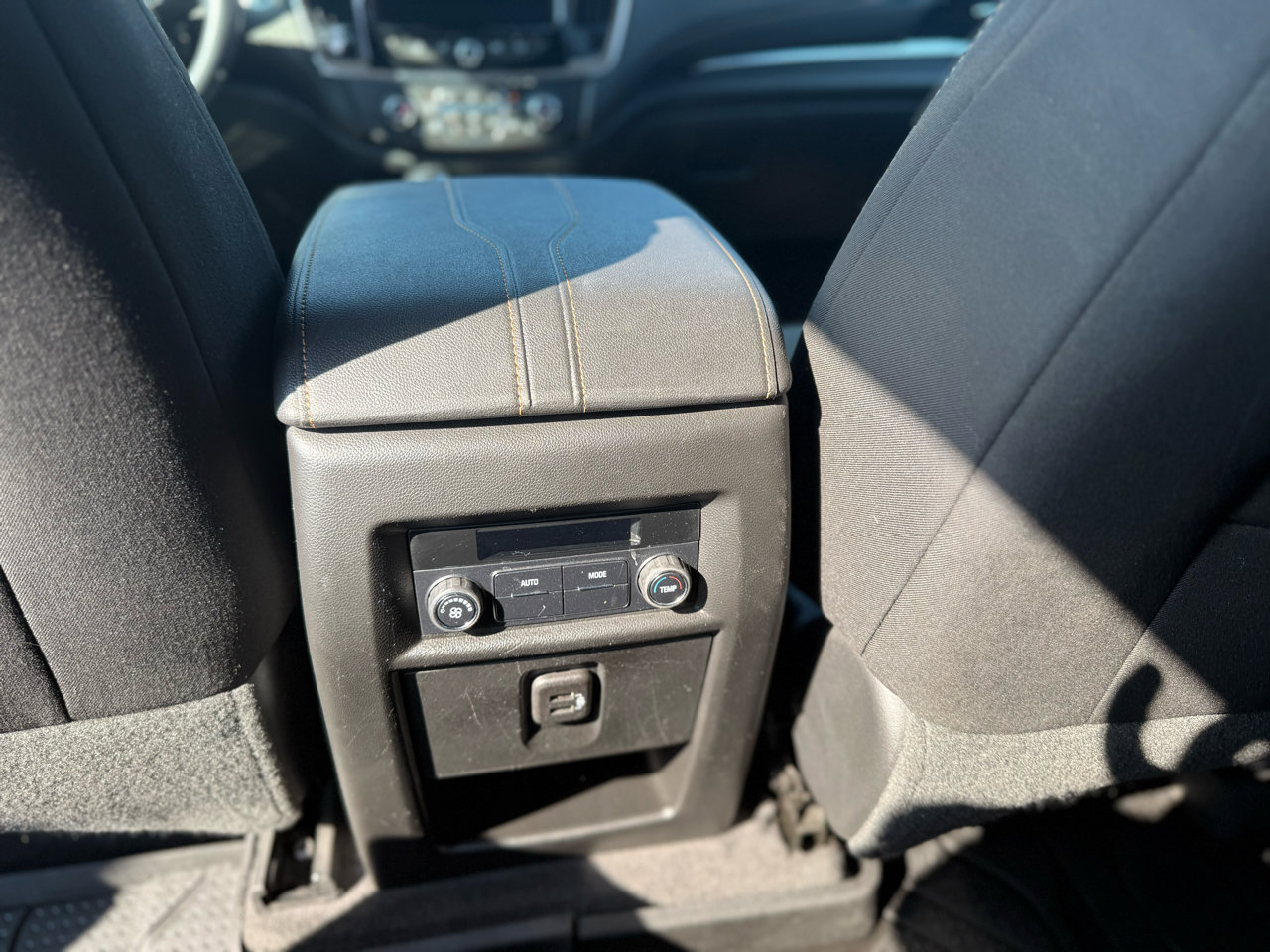 Used 2020 Chevrolet Traverse LT image 13