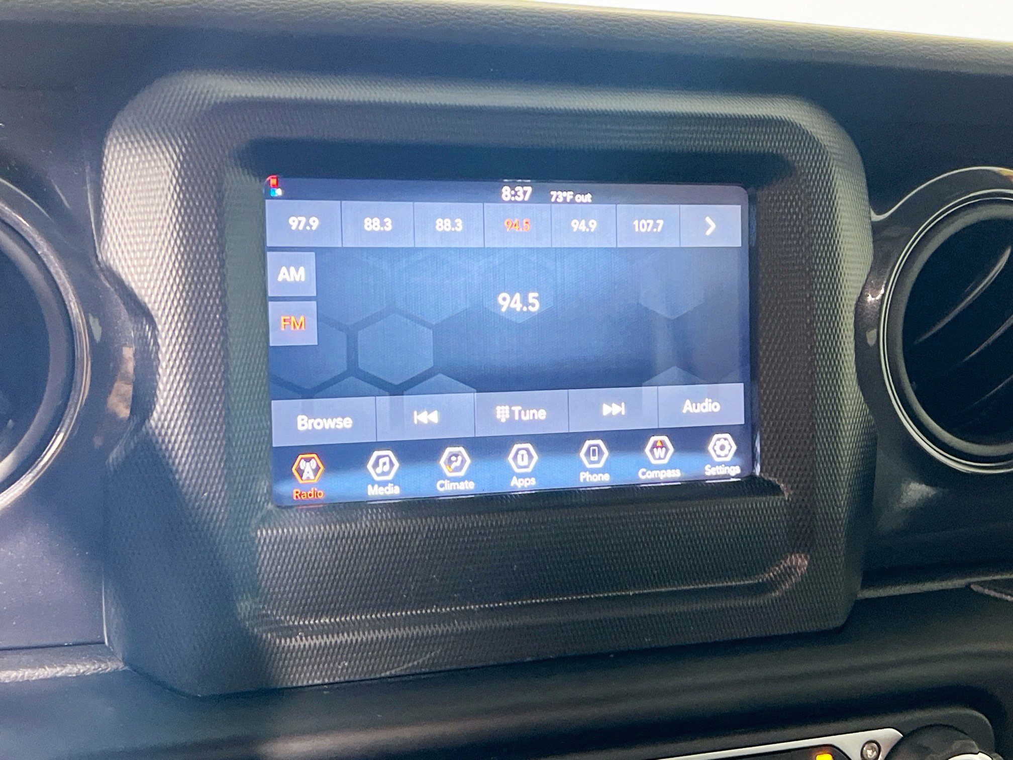 Used 2023 Jeep Wrangler Altitude image 26