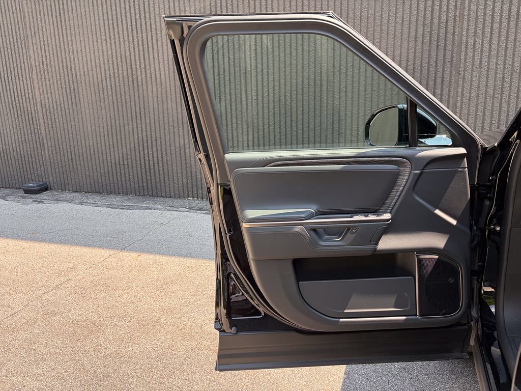 Used 2026 Rivian R1S Adventure AWD/4WD image 19