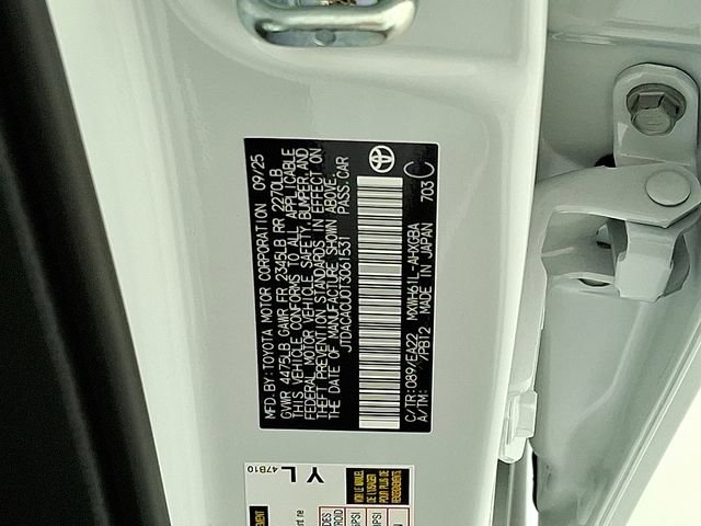 New 2026 Toyota Prius Plug-In Hybrid FWD image 19