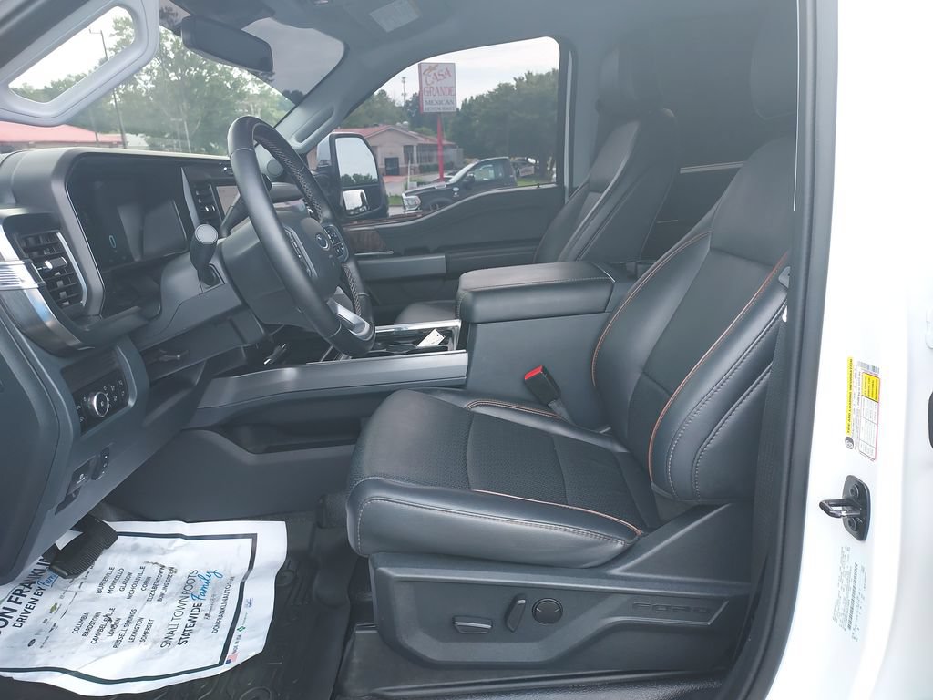 Used 2025 Ford F350 Lariat w/ Chrome Package AWD/4WD image 13