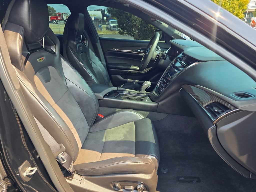 Used 2019 Cadillac CTS V w/ Carbon Fiber Package RWD image 17