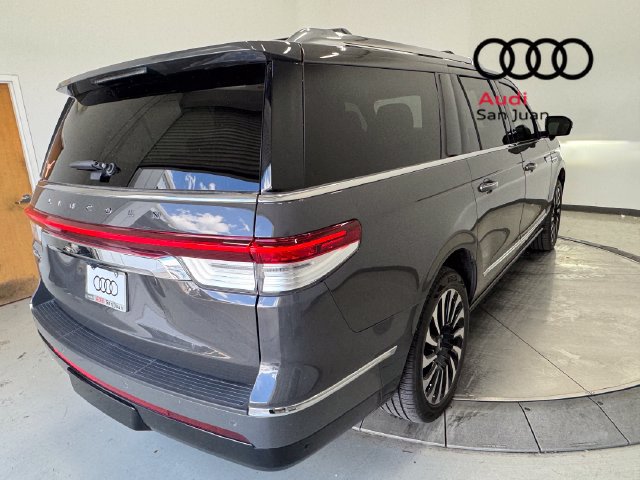 Used 2024 Lincoln Navigator L Black Label AWD/4WD image 39