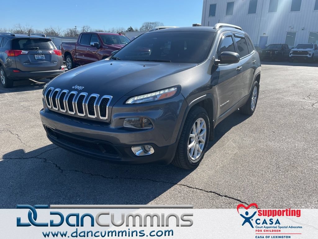 Used 2016 Jeep Cherokee Latitude AWD/4WD video 1