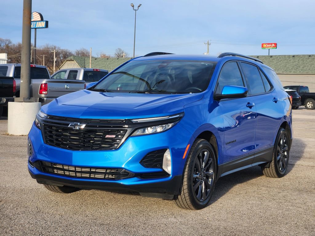 Used 2024 Chevrolet Equinox RS image 3