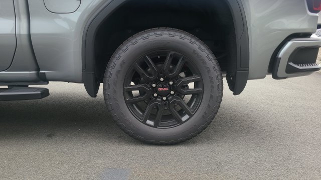 New 2026 GMC Sierra 1500 Elevation w/ LPO, Elevation Black Package AWD/4WD image 9