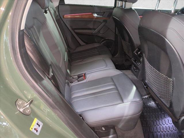 Used 2021 Audi Q5 e Prestige w/ Prestige Package image 25