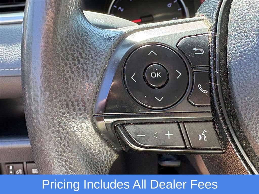 Used 2019 Toyota RAV4 LE AWD/4WD image 11
