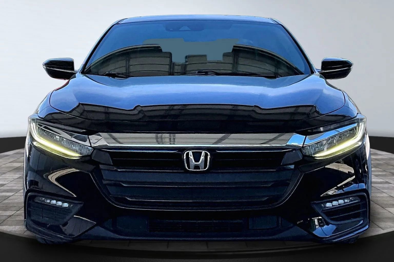 Used 2019 Honda Insight Touring image 2