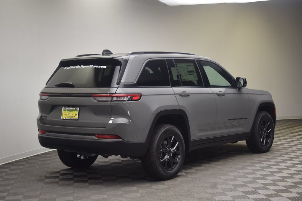 New 2027 Jeep Grand Cherokee Altitude AWD/4WD image 6