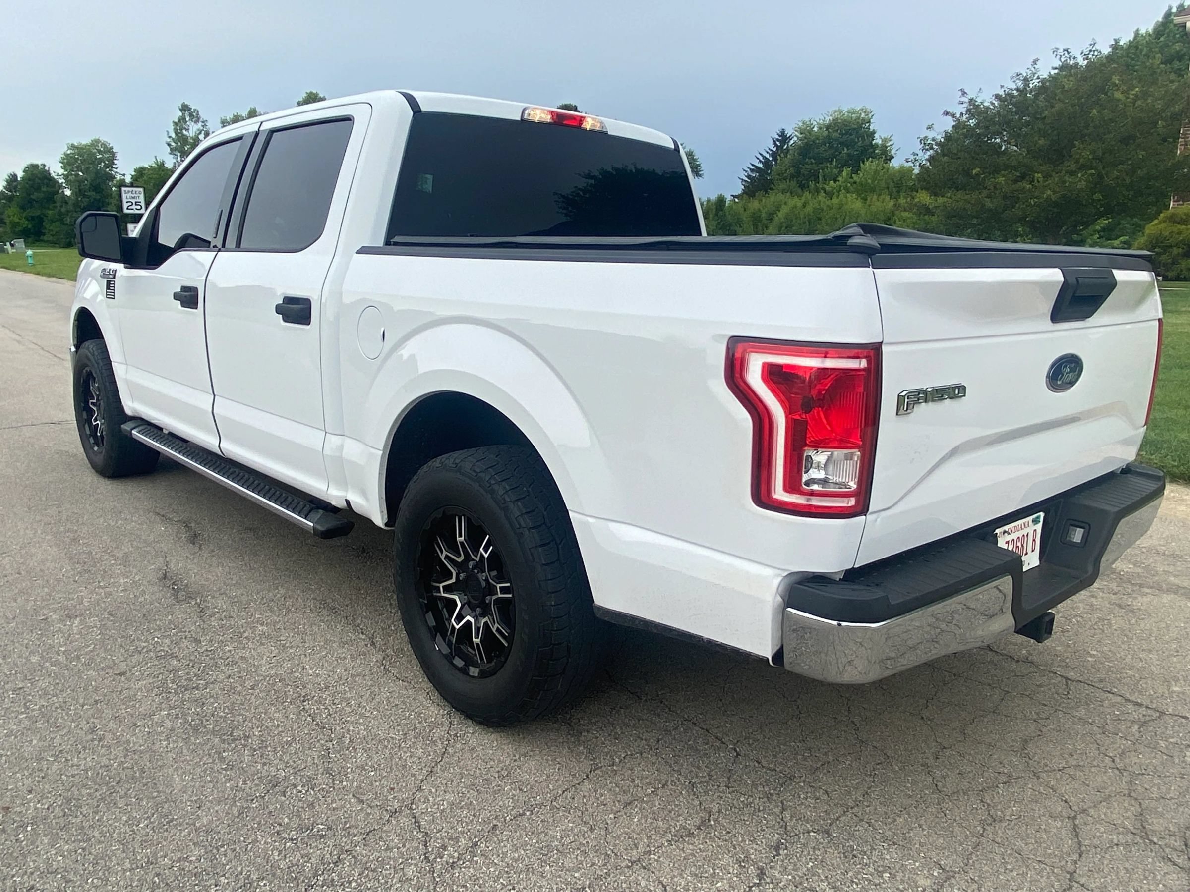 Used 2016 Ford F150 XLT RWD image 4