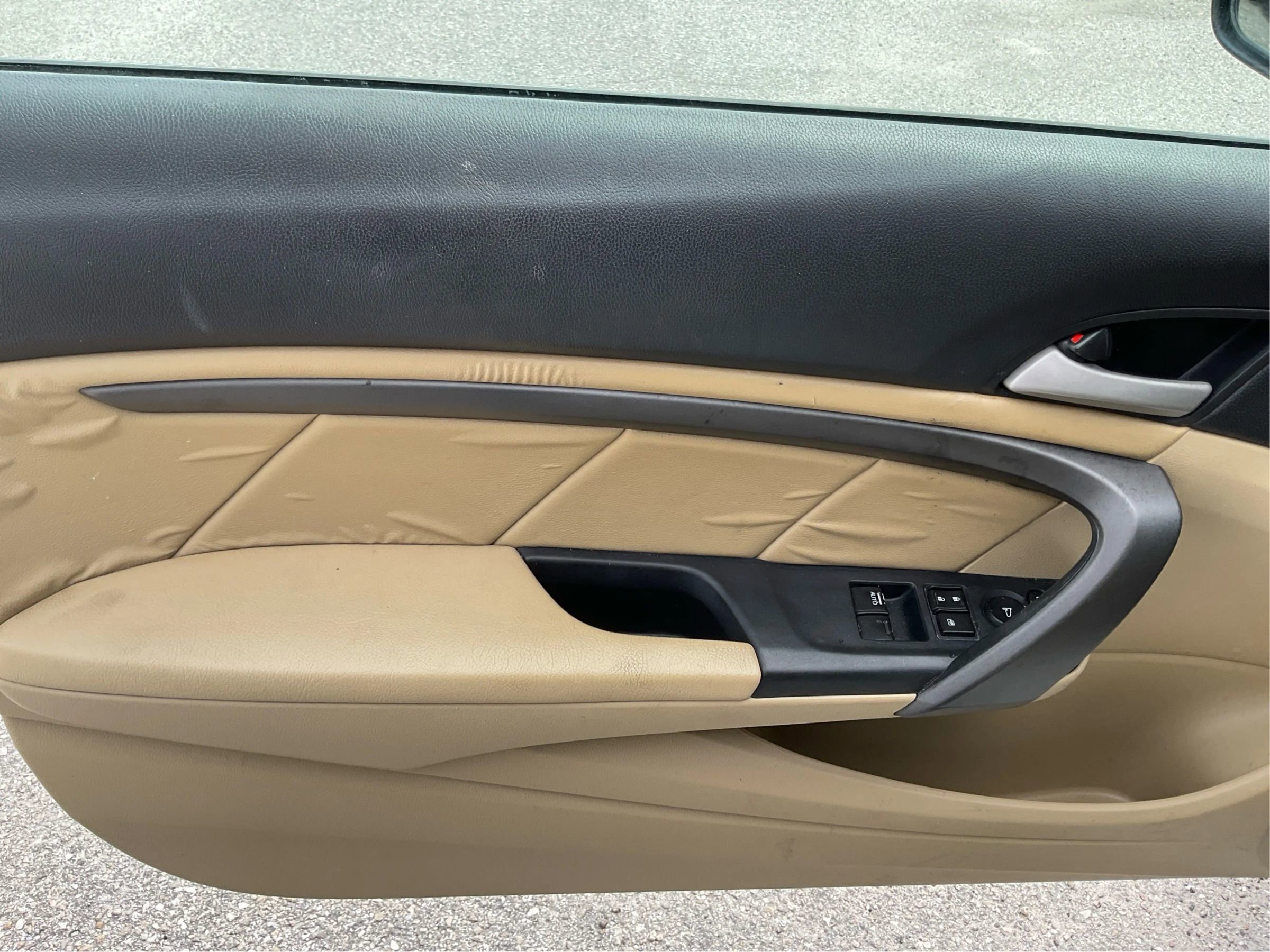 Used 2011 Honda Accord LX-S image 19