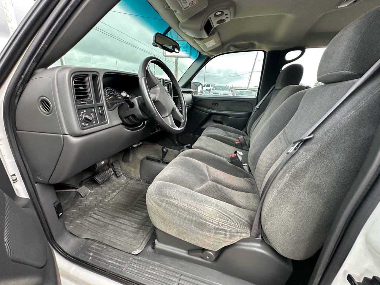 Used 2003 Chevrolet Silverado 2500 LS AWD/4WD image 7