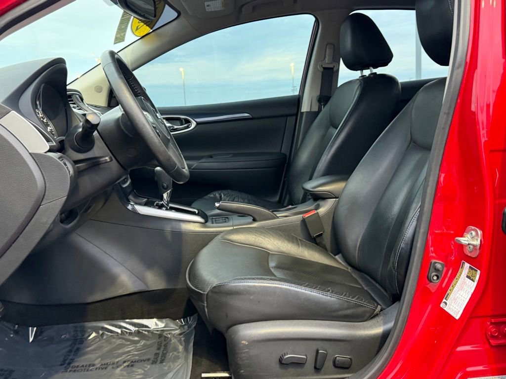 Used 2019 Nissan Sentra SR w/ Premium Package (SR) image 12