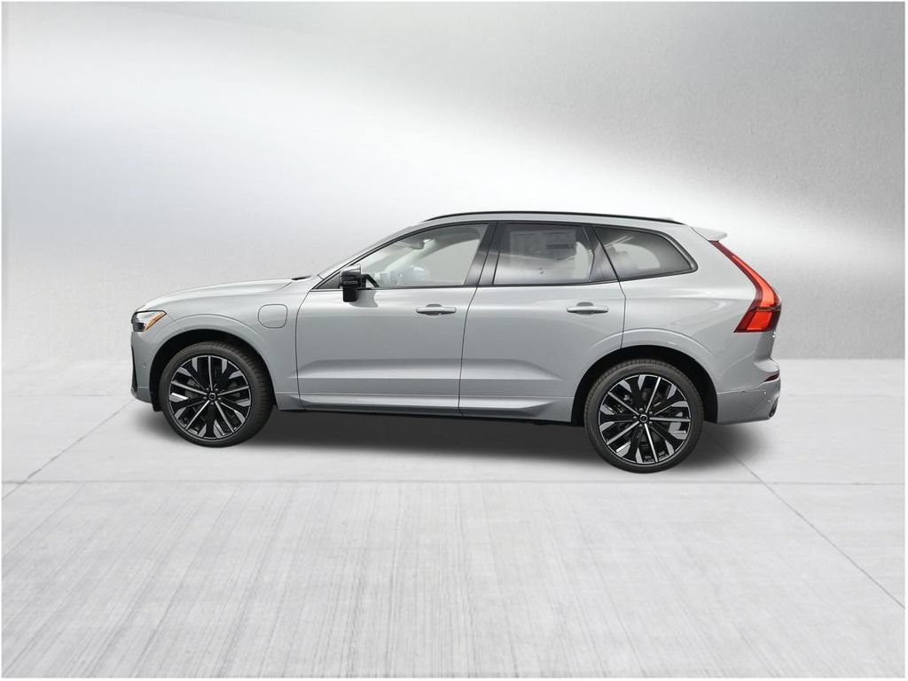 New 2026 Volvo XC60 T8 Ultra w/ Protection Package Premier AWD/4WD image 2