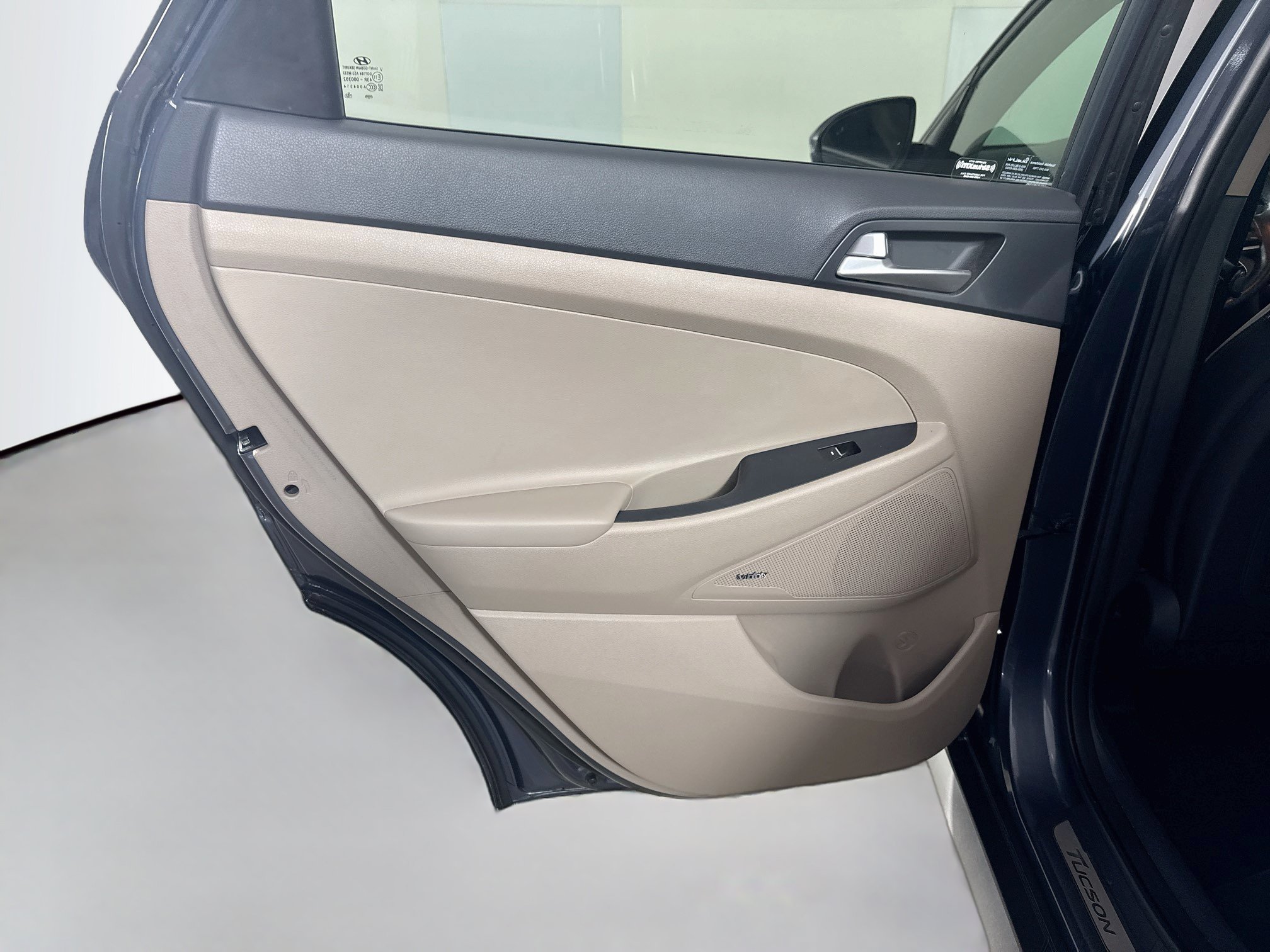 Used 2019 Hyundai Tucson Limited w/ Cargo Package FWD image 26