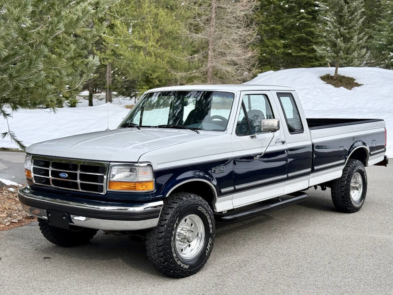 Used 1993 Ford F250 XLT image 7