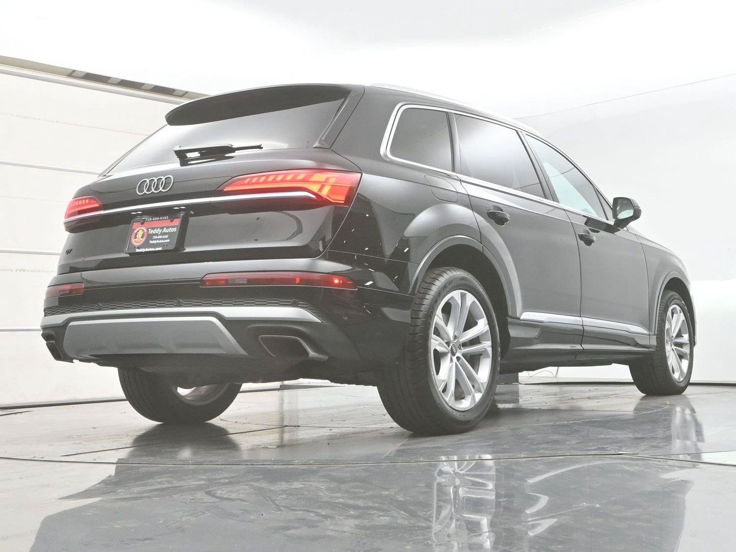 Used 2025 Audi Q7 3.0T Premium Plus AWD/4WD image 34