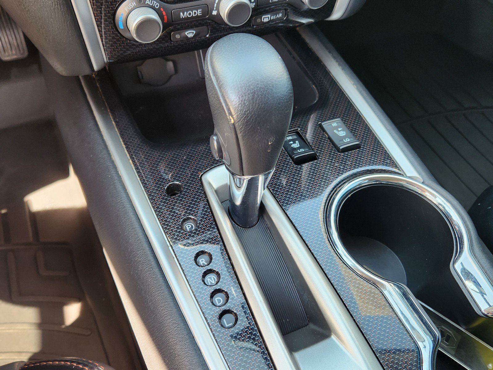 Used 2019 Nissan Pathfinder SL AWD/4WD image 22