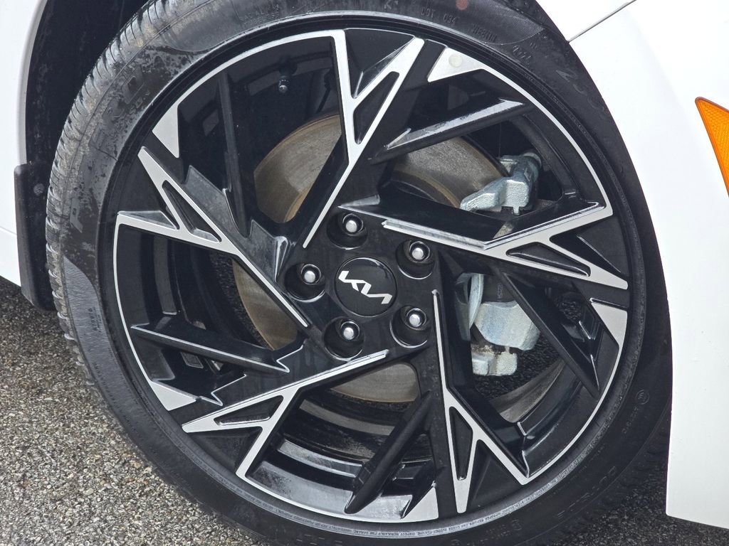Used 2025 Kia K5 GT-Line w/ GT-Line Premium Package image 10