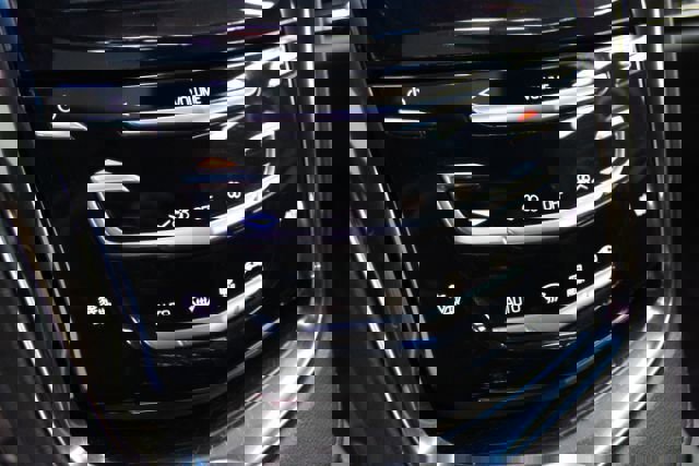 Used 2014 Cadillac ELR w/ Luxury Package image 16