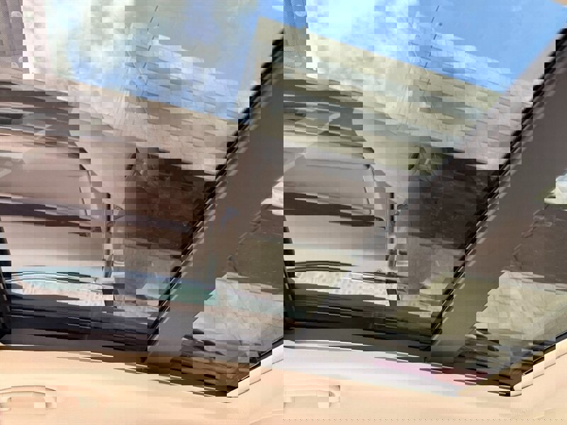 Used 2010 Mercedes-Benz E 550 Coupe image 18