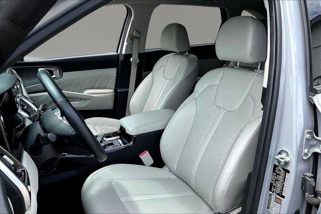 Certified 2023 Kia Sorento SX AWD/4WD image 20