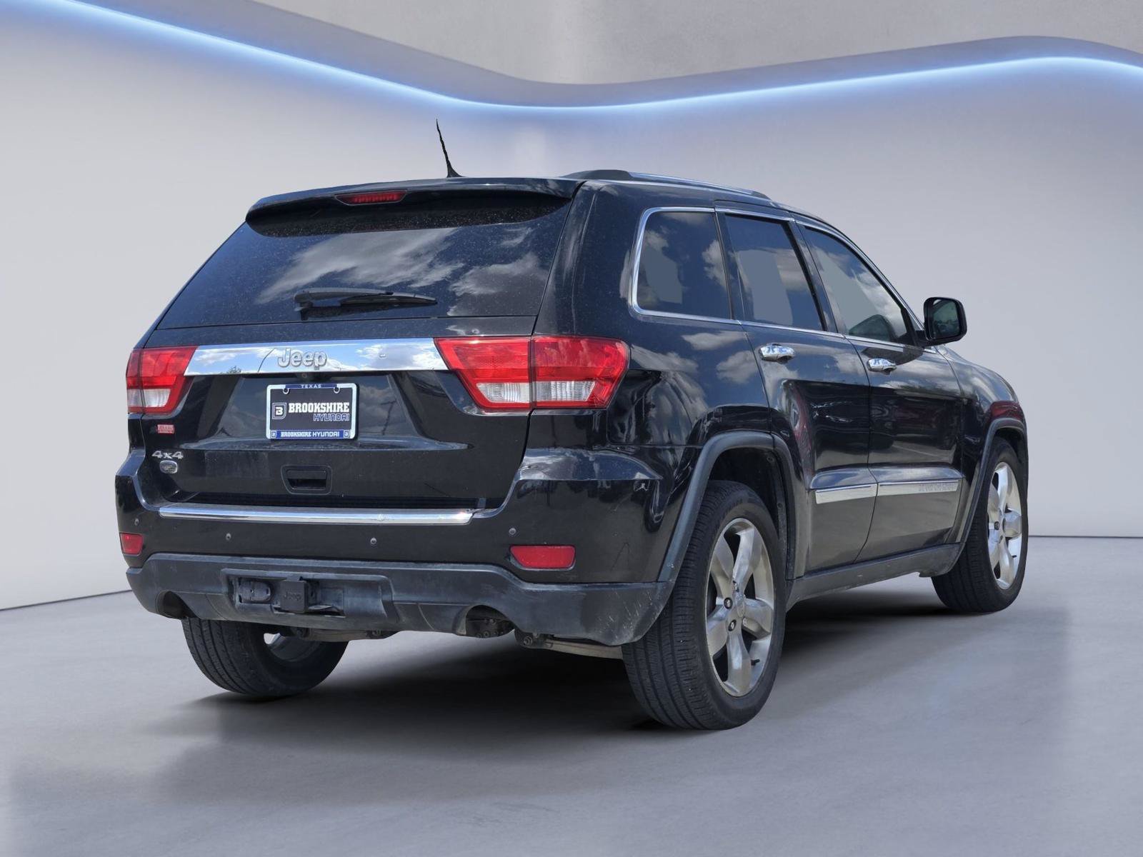 Used 2012 Jeep Grand Cherokee Overland AWD/4WD image 6