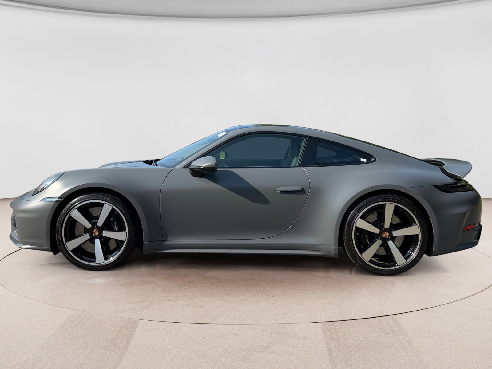 Used 2025 Porsche 911 Carrera S RWD image 2