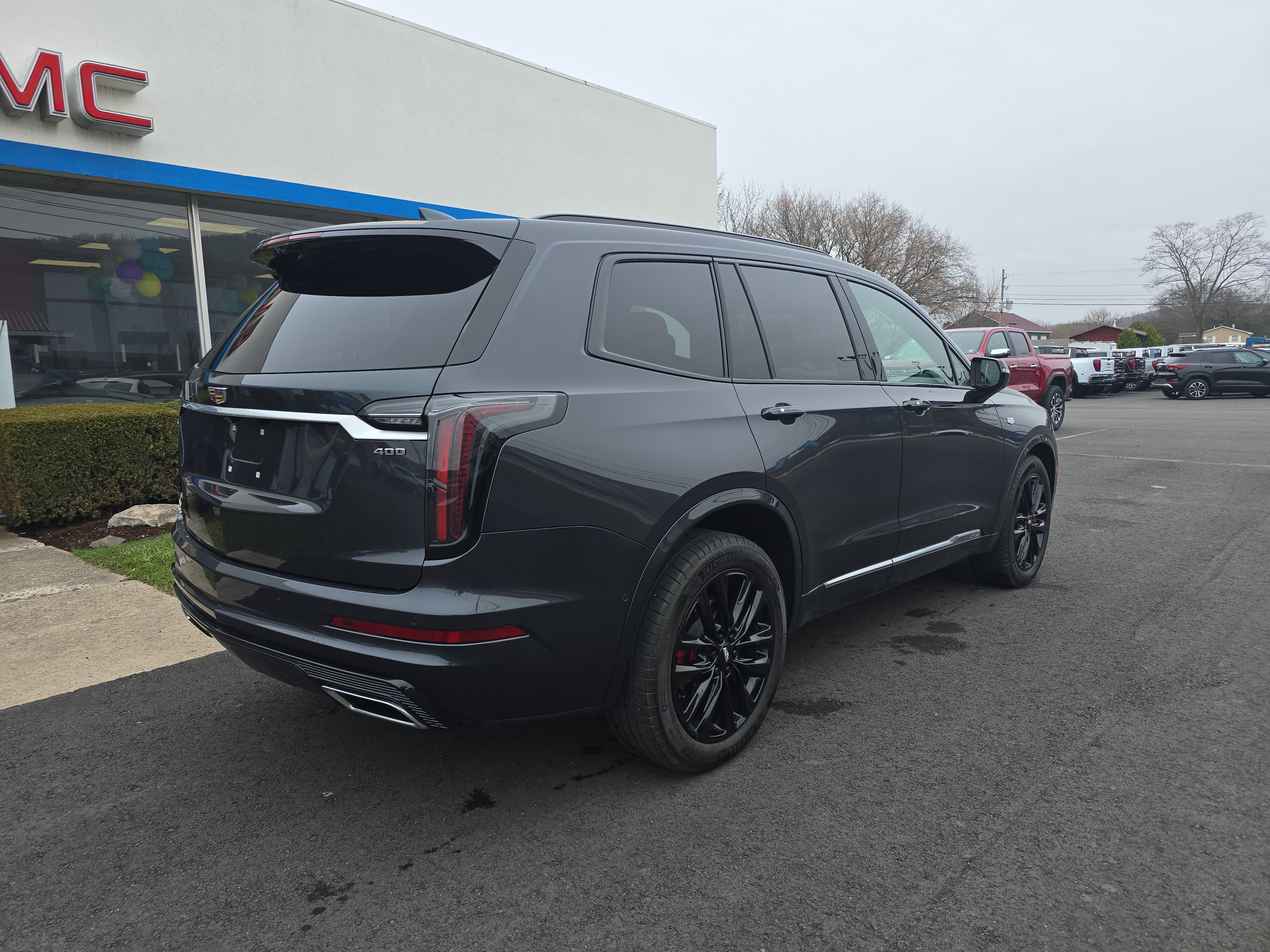 Used 2023 Cadillac XT6 Sport w/ Platinum Package image 3