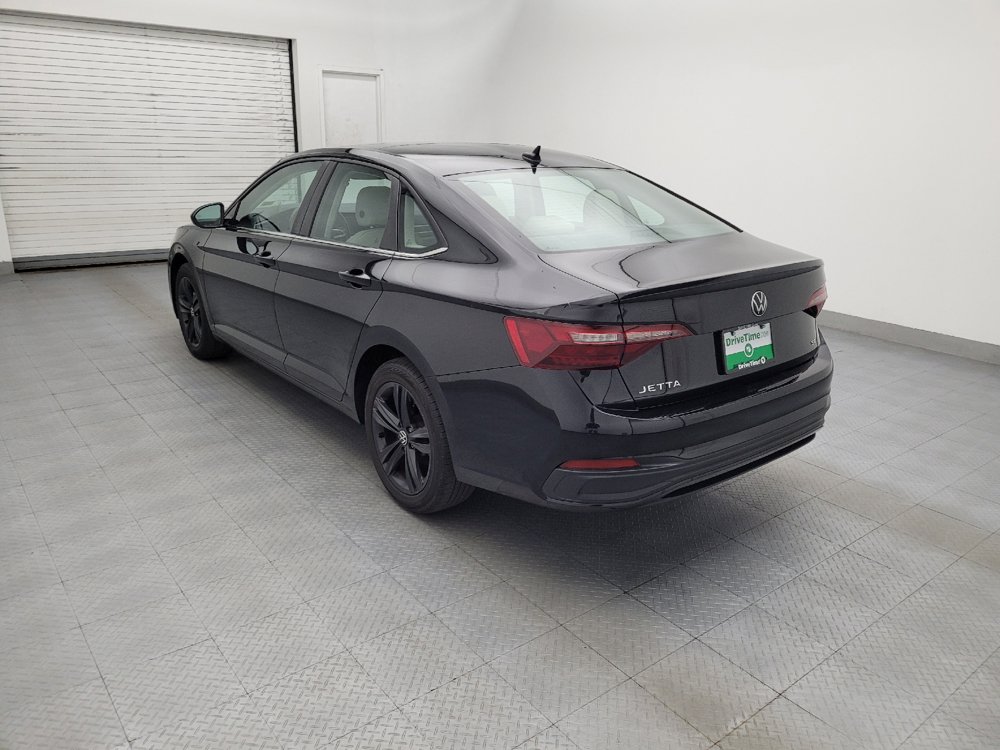 Used 2024 Volkswagen Jetta SE FWD image 5
