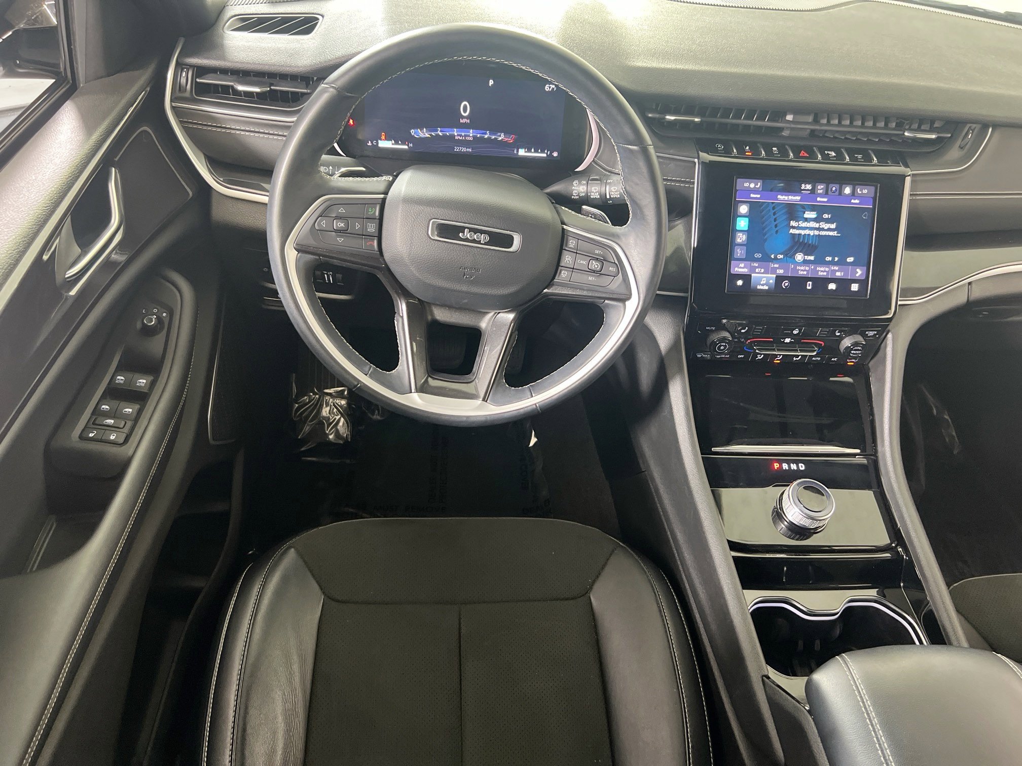 Used 2022 Jeep Grand Cherokee Altitude image 21
