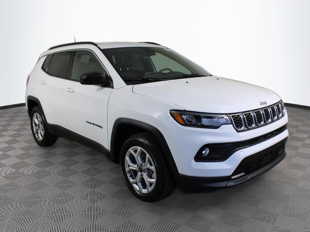 New 2025 Jeep Compass Latitude AWD/4WD image 6
