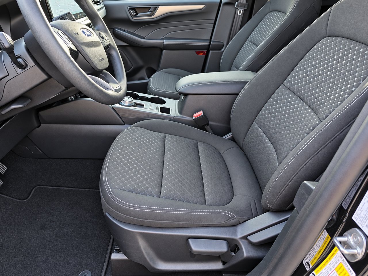 Used 2025 Ford Escape Active w/ Tech Pack #1 AWD/4WD image 14