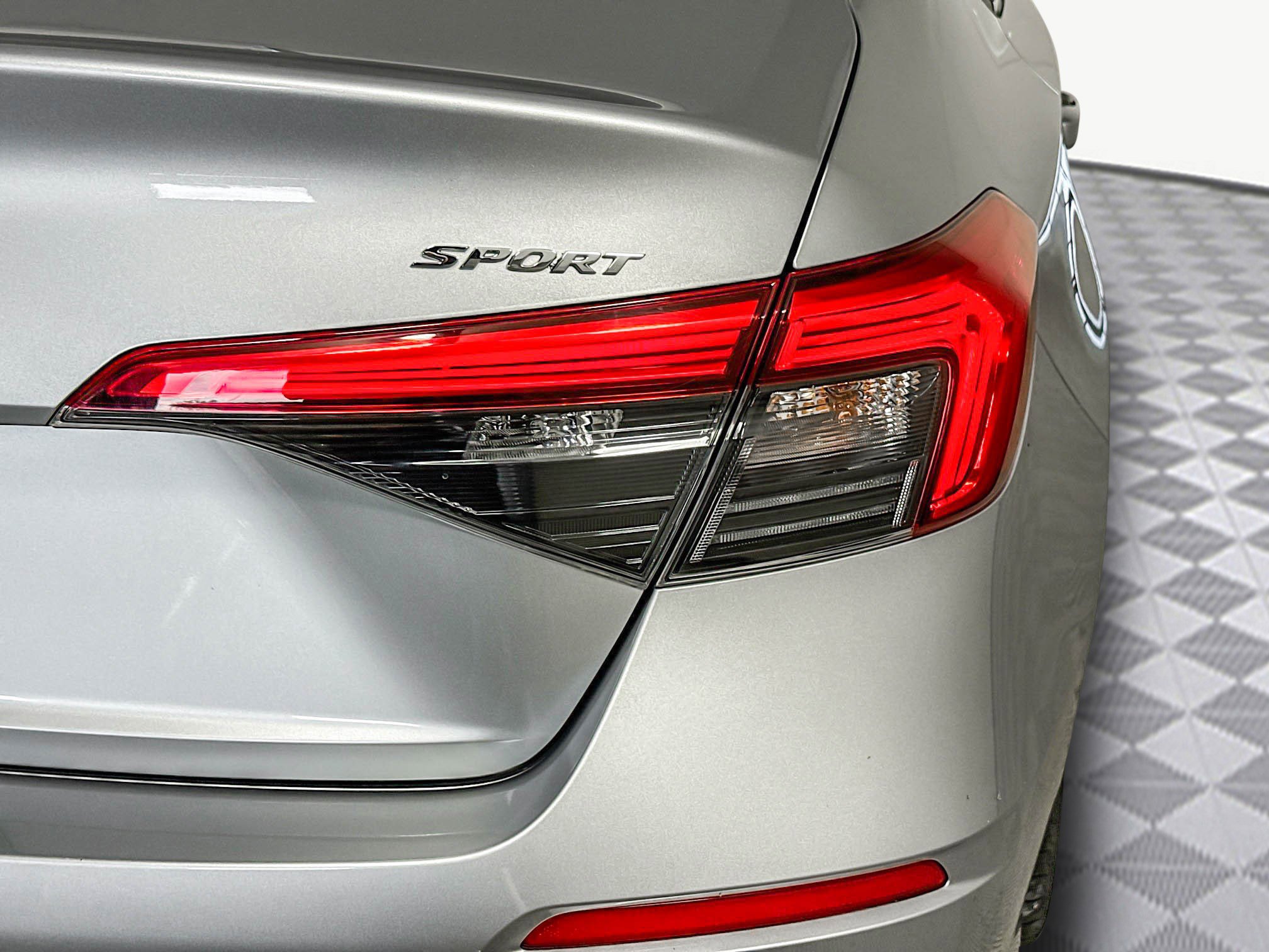 Used 2022 Honda Civic Sport image 32