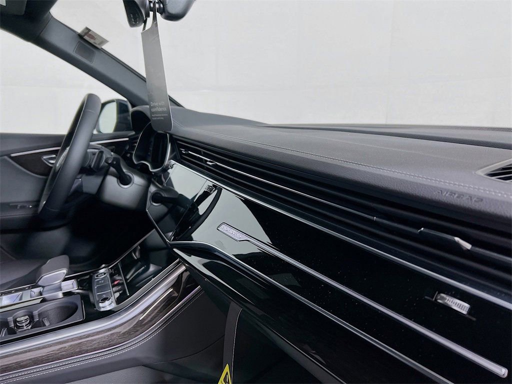 New 2026 Audi Q8 Premium Plus image 31