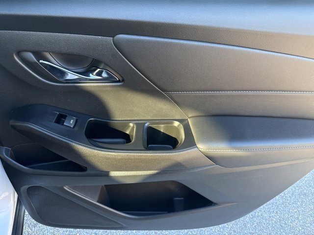 Used 2023 Chevrolet Traverse LT image 24