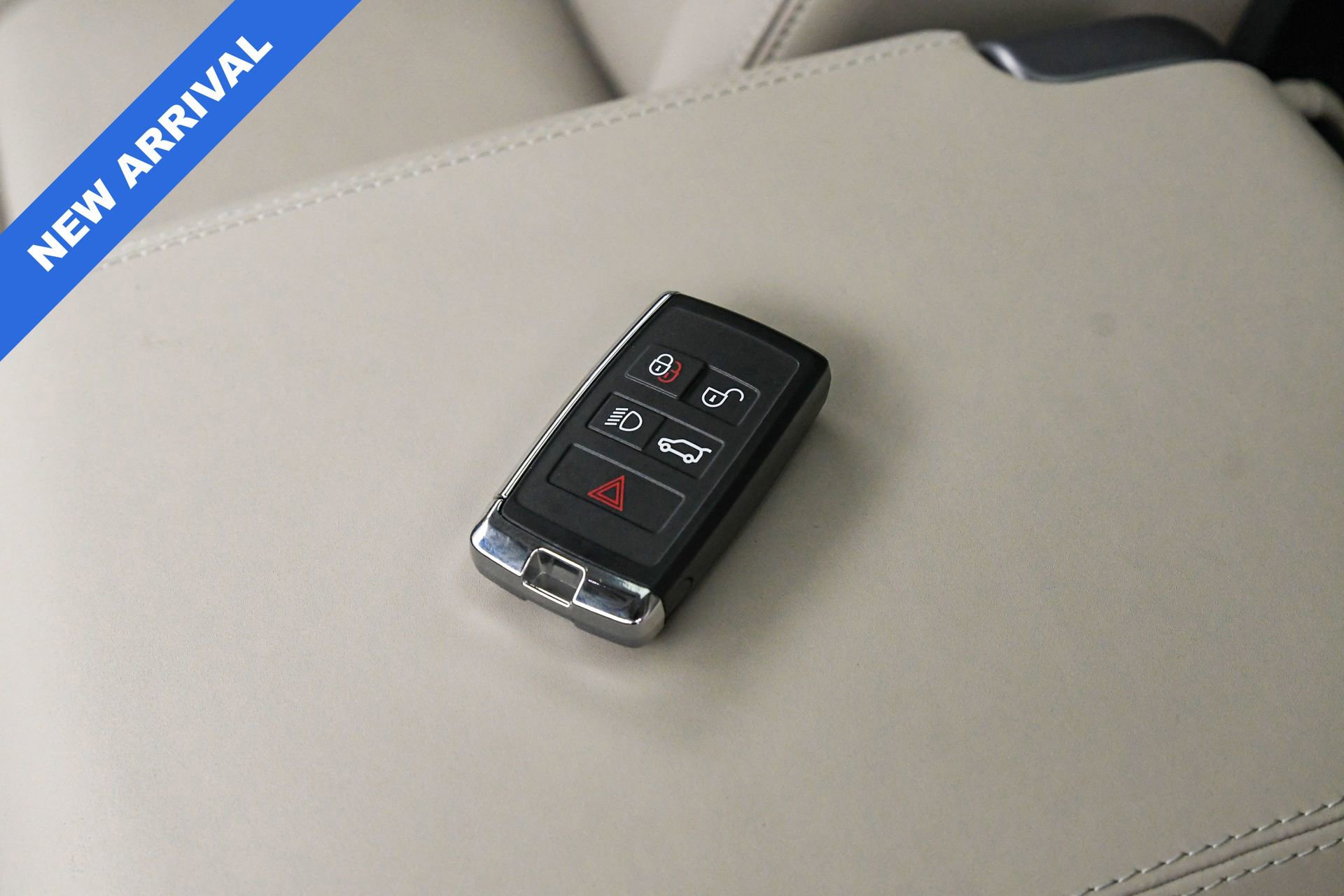 Used 2024 Land Rover Defender 110 S image 20