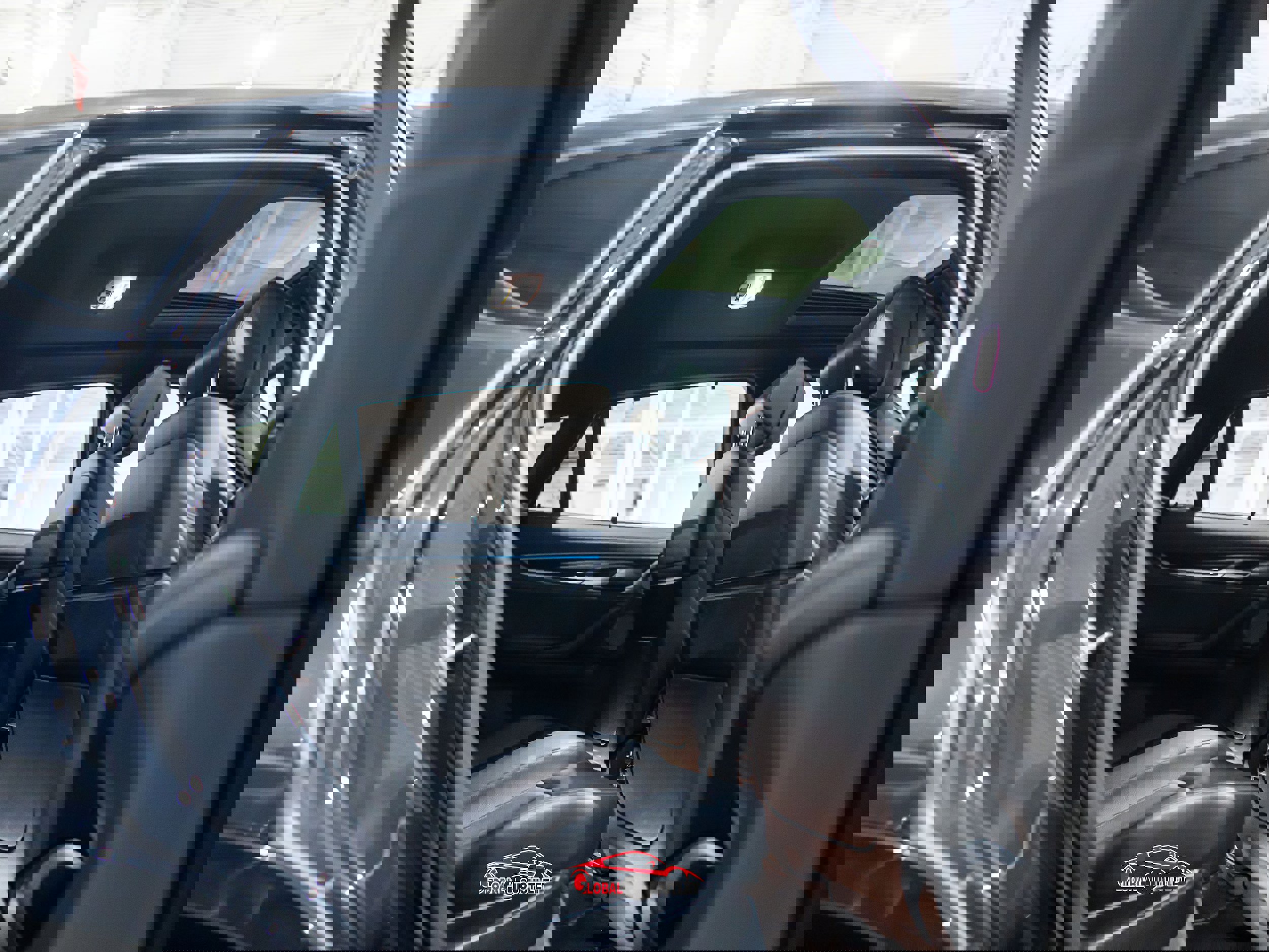 Used 2019 BMW X6 xDrive50i w/ M Sport Package image 19