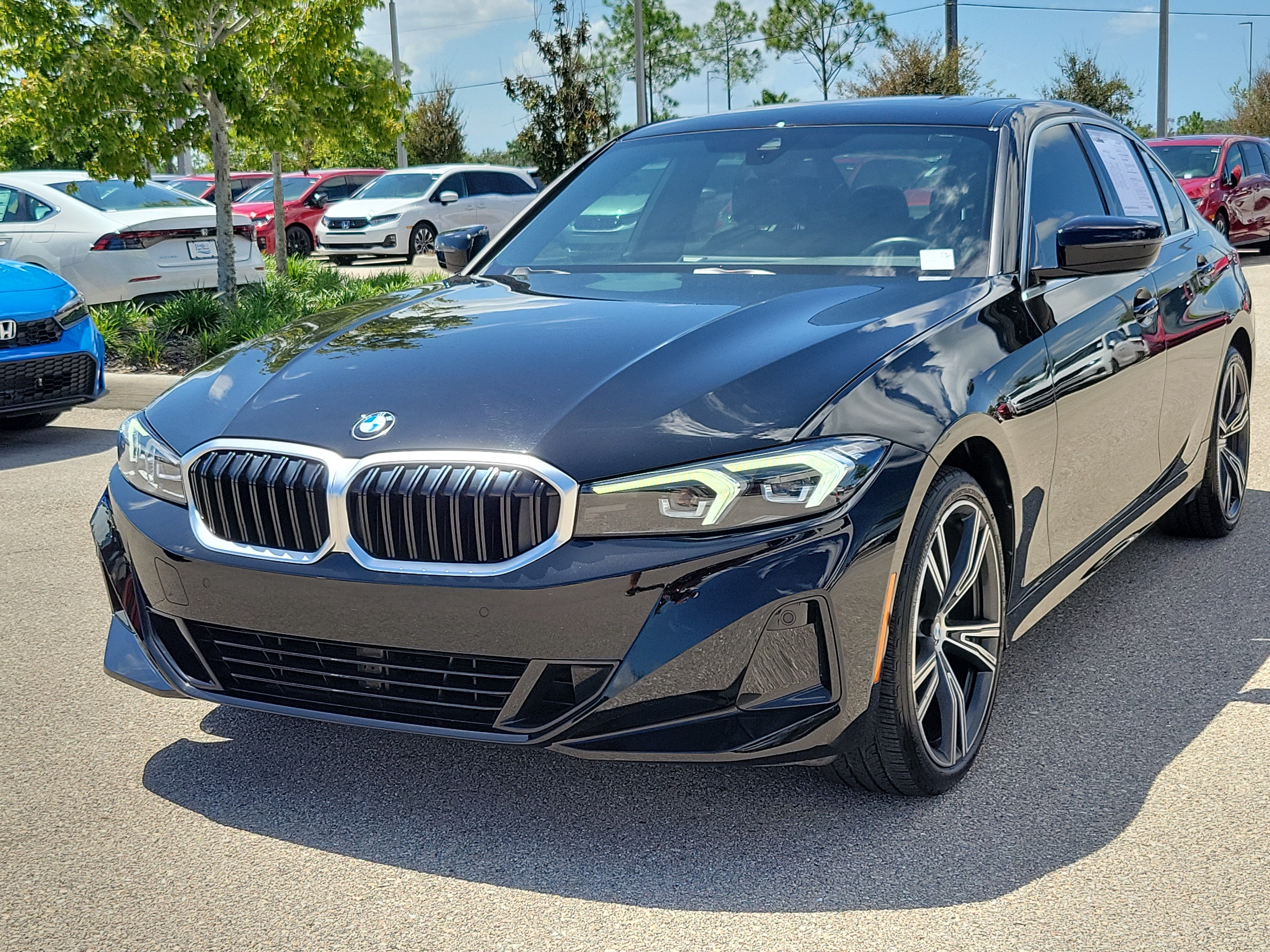 Used 2024 BMW 330i Sedan w/ Convenience Package RWD image 3
