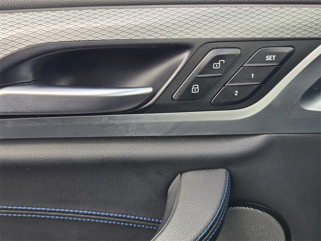 Used 2019 BMW X4 M40i w/ Executive Package image 23