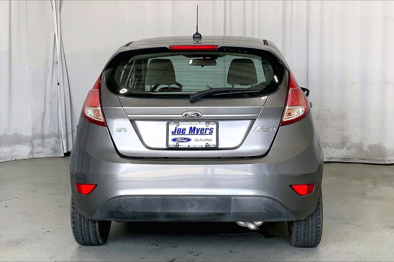 Used 2014 Ford Fiesta SE w/ SE Fuel Economy Package FWD image 4