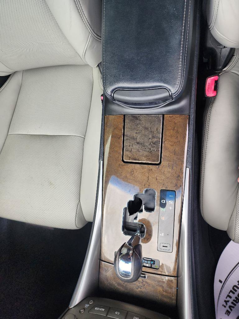 Used 2012 Lexus IS 350C w/ Luxury Pkg RWD image 21